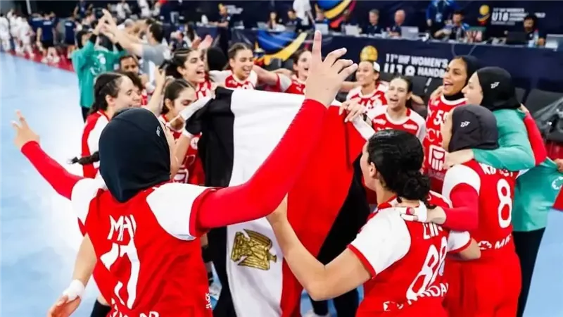 رئيسة بعثة المنتخب: فخورة ببنات مصر.. وما يحدث في مونديال رومانيا إنجاز 