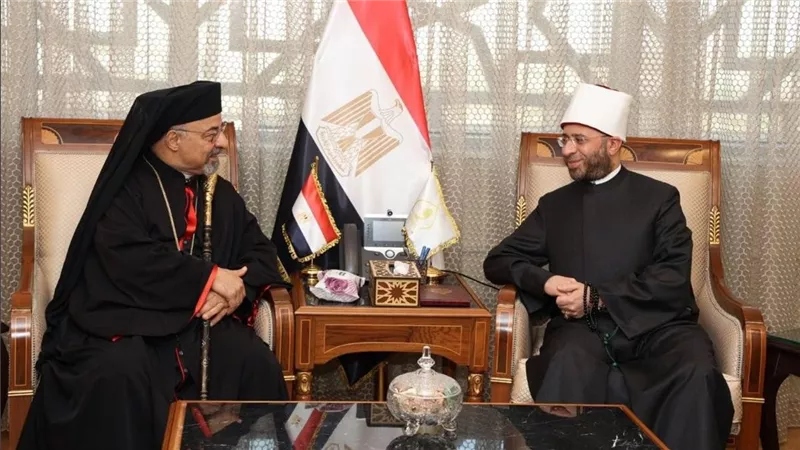 وزير الأوقاف يستقبل بطريرك الأقباط الكاثوليك وقيادات هيئة أوقاف الكنيسة