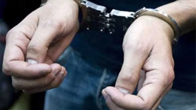 انتحال صفة قضائية والنصب على المواطنين.. الداخلية تضبط تشكيلًا عصابيًا