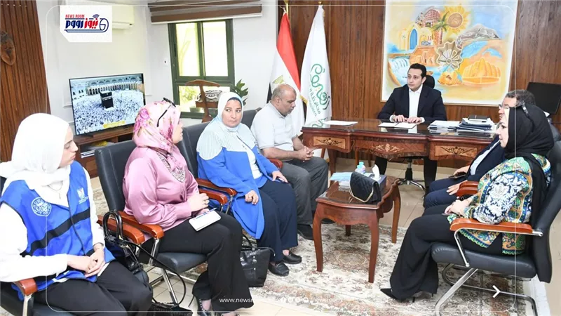 نائب محافظ الفيوم يناقش استعدادات المحافظة لتنظيم ملتقى توظيفي للشباب