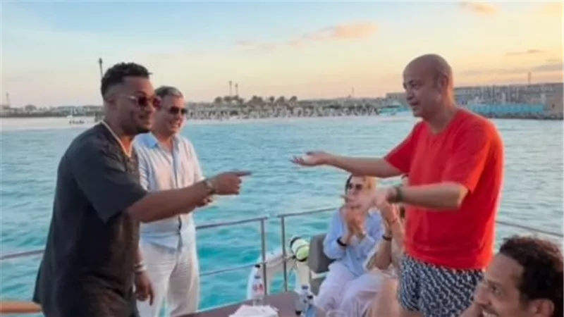 بعد صلحهما .. محمد رمضان وعمرو أديب يرقصان على أنغام أغنيته الجديدة |فيديو