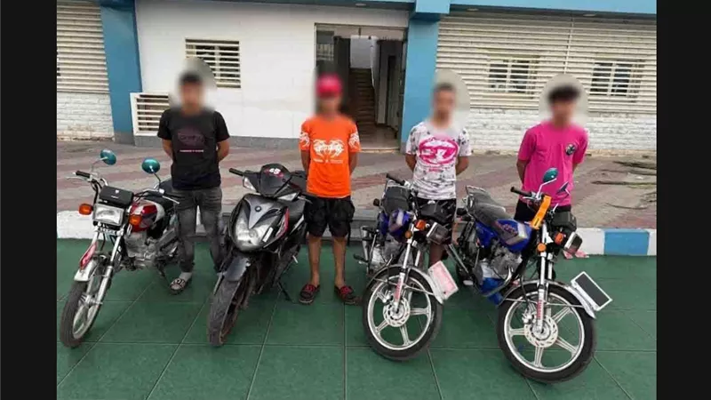 ضبط 4 شباب قادوا دراجات نارية برعونة ونفذوا حركات استعراضية بالإسكندرية