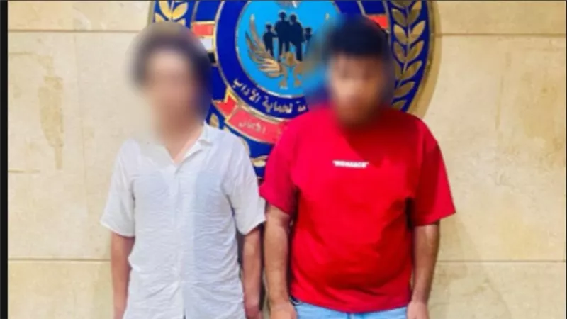 ضبط شخصين بالجيزة لارتدائهما ملابس نسائية ونشر فيديوهات تحرض على الفجور 