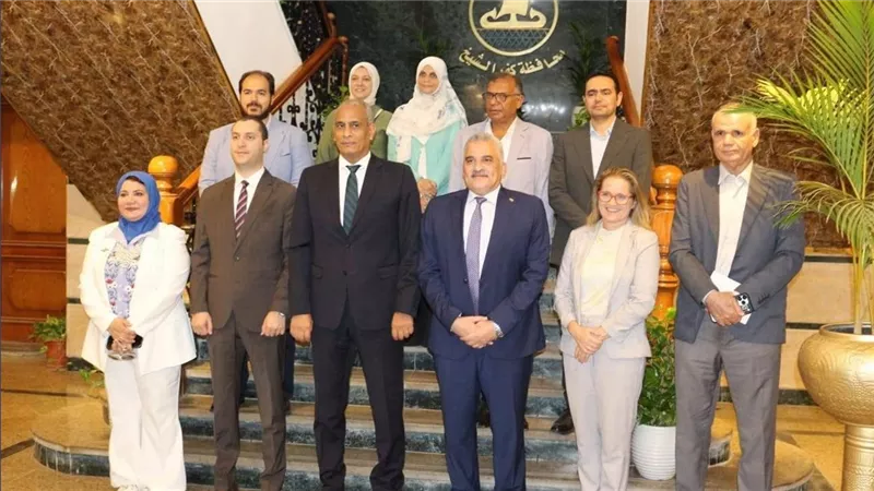 تسليم وحدات حفظ وتداول أسماك بالطاقة الشمسية لـ 27 سيدة