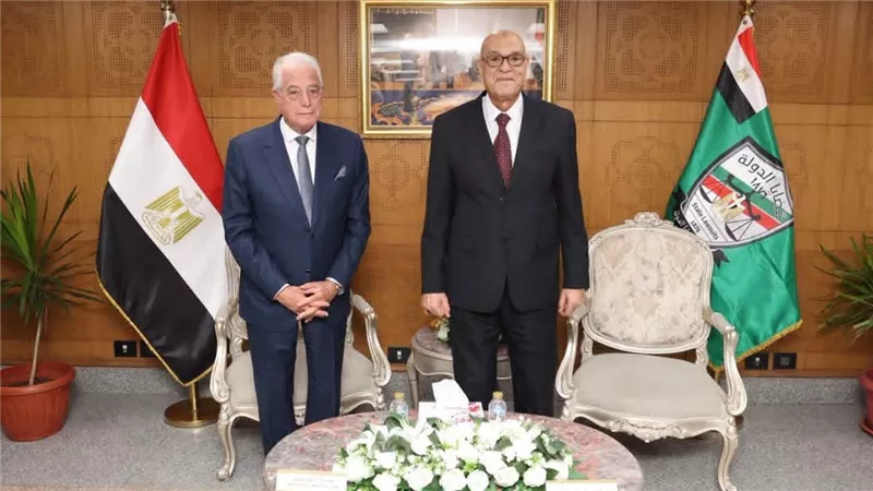 تفاصيل لقاء رئيس 