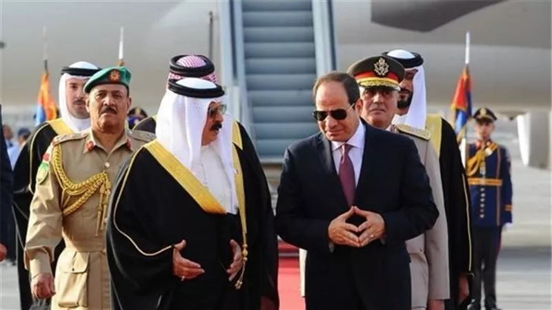 السيسي يستقبل ملك البحرين بالعلمين ويبحثان التعاون والقضايا المشتركة