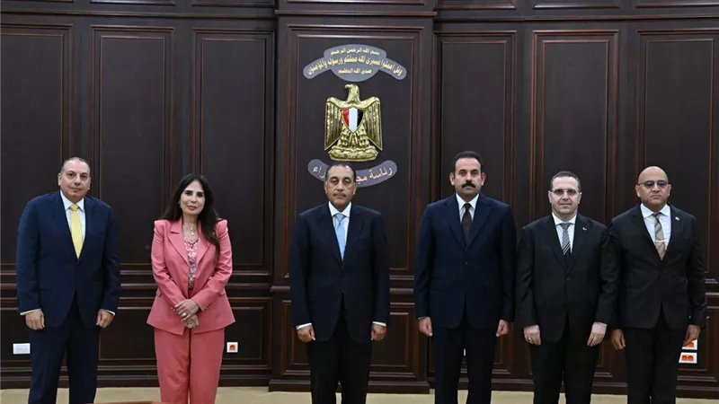 رئيس الوزراء يشهد تأسيس شركة مواصلات مدن مصر لتشغيل منظومة النقل الذكي