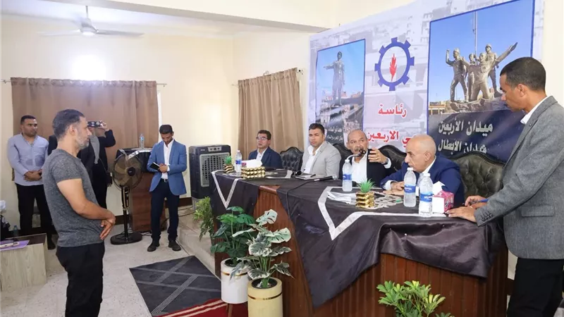 محافظ السويس يعقد لقاء جماهيريا بحي الأربعين.. ويؤكد: «المواطن أولا»