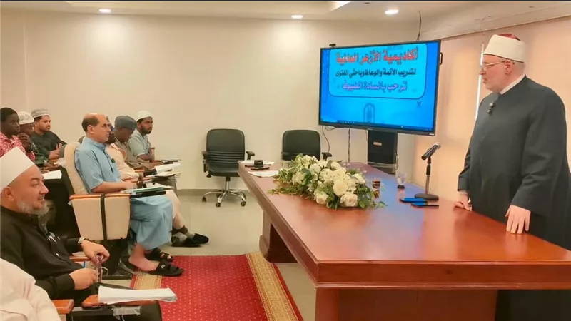 الضويني: التصدر للفتوى بغير علم يثير البلبلة ويزعزع استقرار المجتمعات