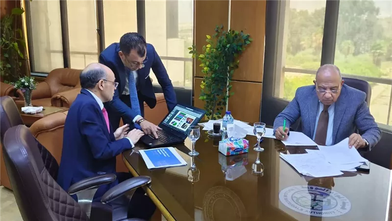 وزير الكهرباء يتابع تطوير مشروعات استخراج العناصر النادرة وتعظيم العوائد