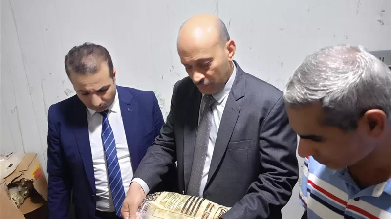 ضبط 4.5 طن عسل أسود وربع طن بطاطس منتهية الصلاحية في حملة بالغربية
