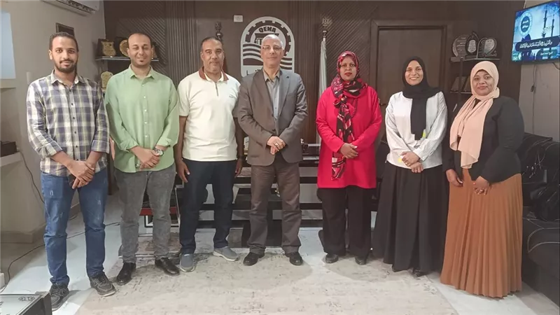 مدير تعليم قنا يعقد اجتماعا موسعا مع مسؤولي أنشطة التوكاتسو بالمدارس المصرية