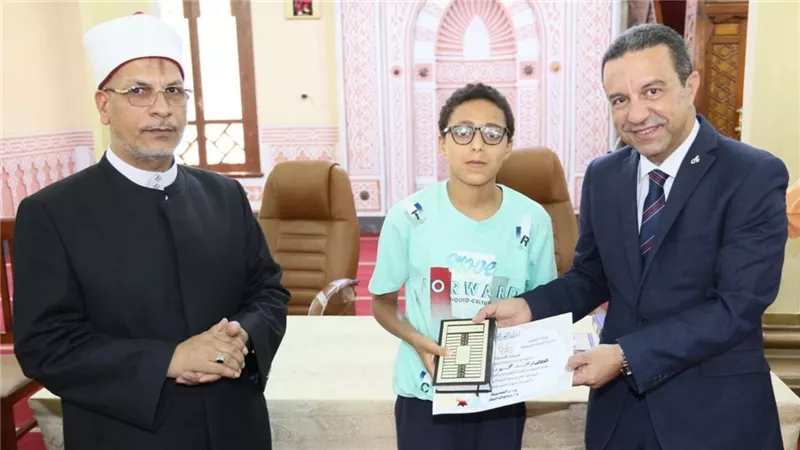 محافظ المنوفية يشهد إحتفالية مديرية الأوقاف لتكريم حفظة القران الكريم