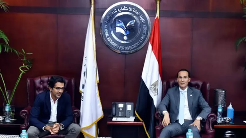 وزارة الاستثمار ومجموعة Hirdaramani Group تبحثان خطط التوسع الصناعي في مصر