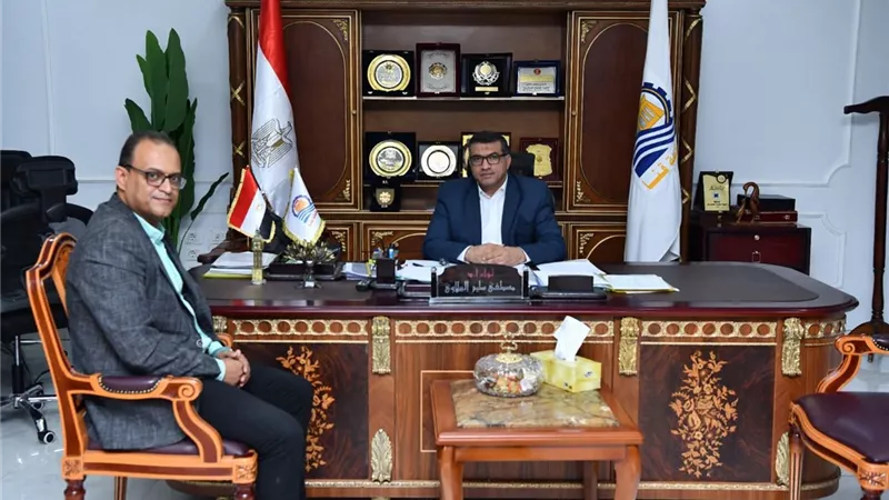 محافظ قنا يستقبل وكيل الصحة الجديد لبحث خطة الارتقاء بالقطاع الطبي
