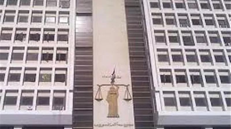 جنايات السويس تحيل أوراق 3 متهمين للمفتي في قضية تصنيع المواد المخدرة