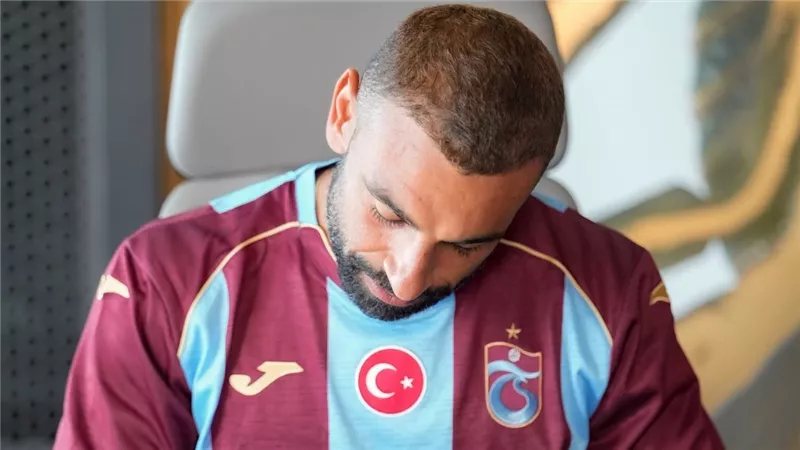 طرابزون سبور يعلن رسميًا التعاقد مع محمد صلاح.. تفاصيل مالية ضخمة