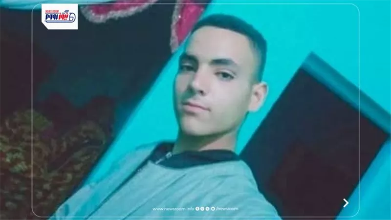 تشييع جثمان شاب توفي إثر سقوطه في بئر صرف صحي بقرية جردو بالفيوم