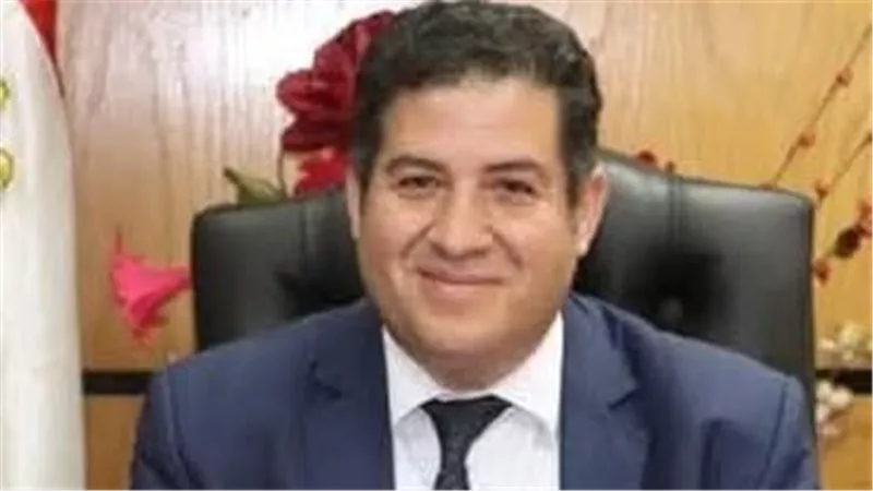 مصطفى عبد الغني قائما بأعمال نائب رئيس جامعة الأزهر للوجه القبلي| مستند
