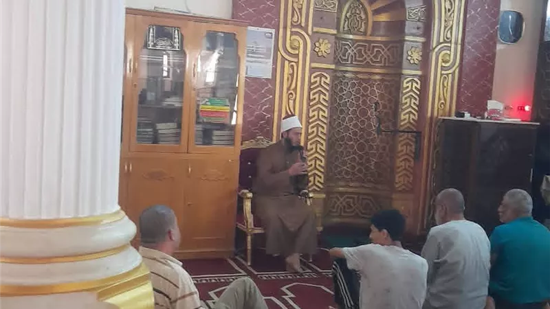مديرية أوقاف السويس تنظم مجالس الفقه لتعزيز الوعي الديني وترسيخ قيم الأمانة