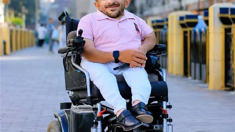 وفاة إسلام محمد أنور تهز طنطا.. شاب من ذوي الهمم تحدى الظروف بالعمل والإرادة