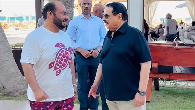 ملك البحرين يستمتع بأجواء العلمين.. صور توثق زيارته للمدينة الساحلية