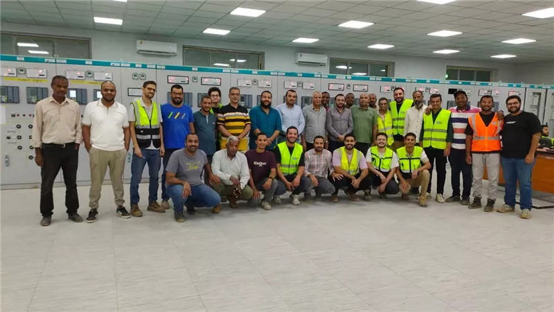 وضع الجهد على محطة محولات مفاتيح السد العالي غرب جهد 500 ك٠ف٠أ بأسوان