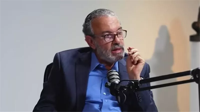 «على الهوا منقدرش نتصرف».. عمرو خفاجي: لم أكن جزء من أزمة بث محاضرة التوريث