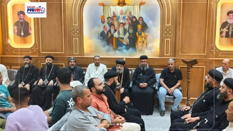 أسقف أبوقرقاص يعزي أسر 3 من أبناء كوم المحرص ضحايا غرق مركب قبالة السواحل الليبية