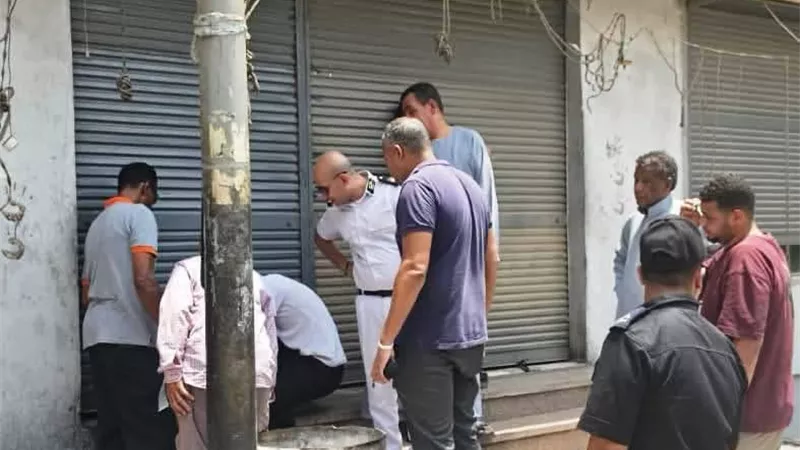 تشميع 5 مطاعم مخالفة في حملة رقابية مكبرة بأسوان       