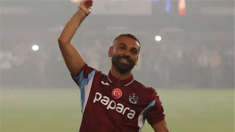 طرابزون سبور ينفي الحجز على مستحقات محمد صلاح المالية بسبب الديون