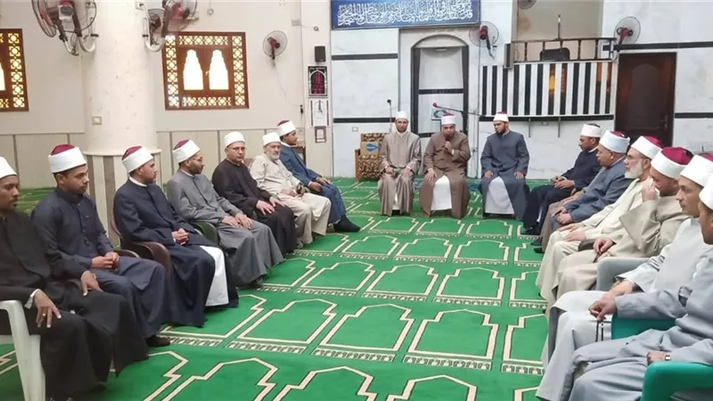أوقاف السويس تنظم قافلة دعوية بإدارة الأربعين بمشاركة نخبة من علماء الأوقاف 