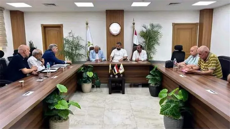 وزيرة الإسكان تتابع توفيق أوضاع الأراضي المضافة لمدينتي الشروق والعبور الجديدة