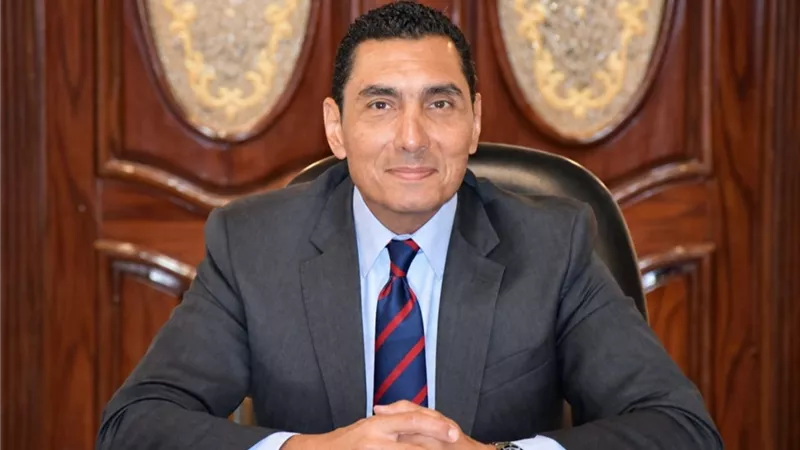 وزير الشباب والرياضة يطمئن على نور عصام وفريال أشرف عقب تعرضهما للإصابة