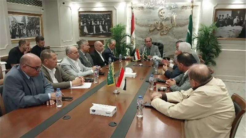 المكتب التنفيذي للوفد يوافق على إيقاف عصام الصباحي وإحالته للتحقيق