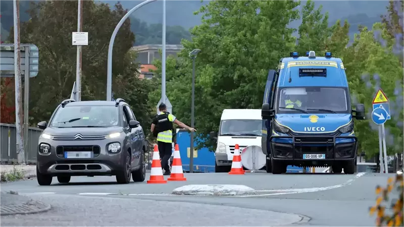 إسبانيا تبدأ إجراءات تفتيش حدودية للمسافرين القادمين من إيطاليا 