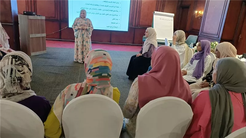 المرأة بقنا يعقد تدريبا للميسرات ضمن مبادرة 