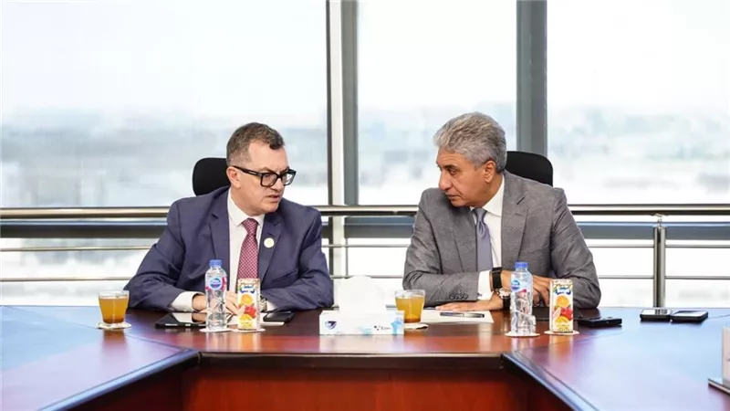 وزيرا السياحة والتخطيط يبحثان تعزيز مساهمة القطاع في الاقتصاد القومي