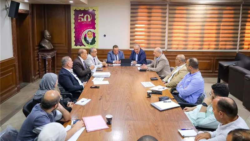 «تعظيم العوائد من الاستثمارات الراكدة».. نقيب المهندسين يوجه بحسم عدة ملفات 