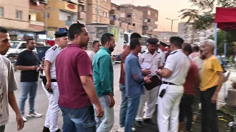 محافظ السويس يوجه بتكثيف حملات إزالة الإشغالات والتعديات بالأحياء.. ولا تهاون 