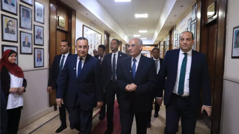 وزير التعليم العالي: الانتقال بالبحث العلمي من النشر الأكاديمي إلى التطبيق