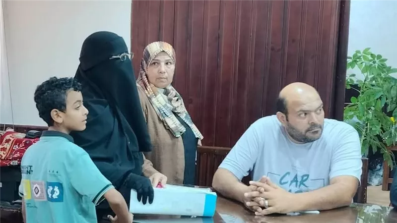 لليوم الثاني.. تعليم دمياط يواصل سياسة الباب المفتوح ويستقبل شكاوى أولياء الأمور