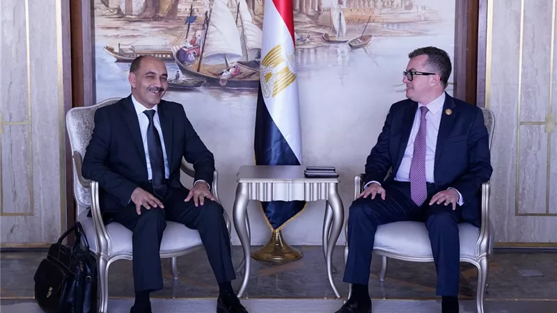 وزير التخطيط يبحث سبل التعاون المشترك مع وكالة الفضاء المصرية