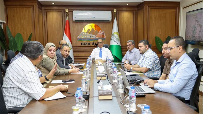الجيزة تبحث نقل الكابلات الكهربائية تمهيدًا لتطوير 4 محاور بأبو رواش