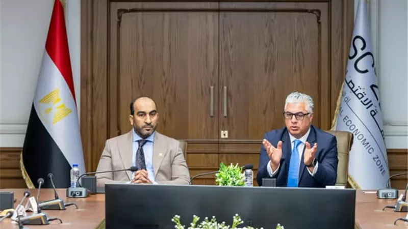 اقتصادية قناة السويس تبحث مع وفد عُماني تعزيز التعاون والاستثمار الصناعي