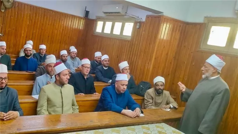 «مهارات وأخلاقيات المحكم الأسري».. محاضرة بأكاديمية الأزهر لتنمية مهارات الوعاظ