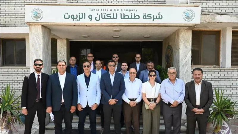 وزير الصناعة يتفقد مصانع الكتان بالغربية لتعزيز التصنيع المحلي وزيادة الصادرات