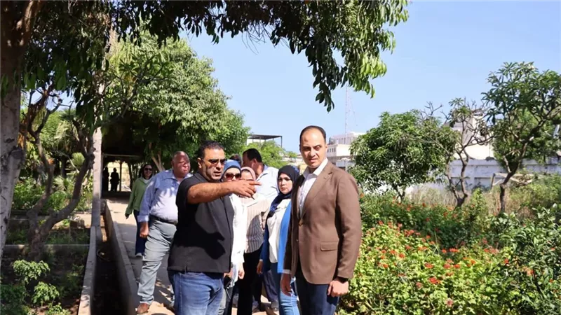 نائب محافظ دمياط يتفقد البنك الأخضر برأس البر ودمياط لدعم التشجير الذكي