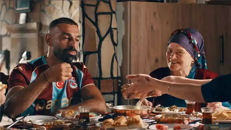 خديجة أكباش: صلاح أصبح ابني الرابع.. وهذا حلمي الكبير معه في طرابزون