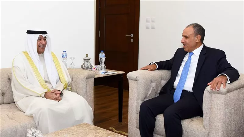 وزير الخارجية يلتقي الأمين العام لمجلس التعاون لدول الخليج العربية